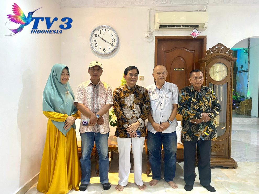 
 Jajaran Redaksi TV 3 INDONESIA