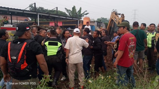 
 Kisruh sengketa lahan, aksi pembongkaran tembok oleh PT Basa Inti Persada, PT Graha Perdana Indah tak bisa tunjukan bukti kepemilikan