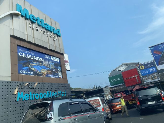
 Rekayasa Lalin, tak berjalan optimal di Jl.Raya Cileungsi-Metland