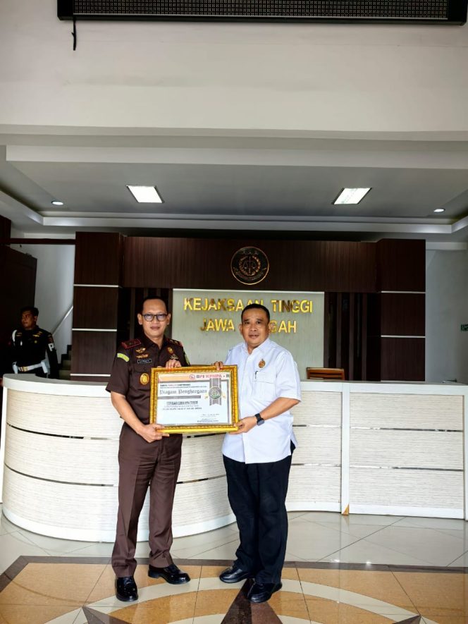 
 RAHMAD SUKENDAR MINTA KAPOLRI COPOT KAPOLRES SLEMAN TERKAIT KASUS HOGY MINAYA