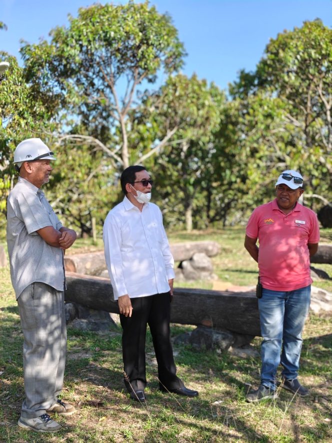 
 Bapak Joko Purwanto Selaku Pemerintah Pusat Audit Legalitas Perusahaan di Kalimantan Barat